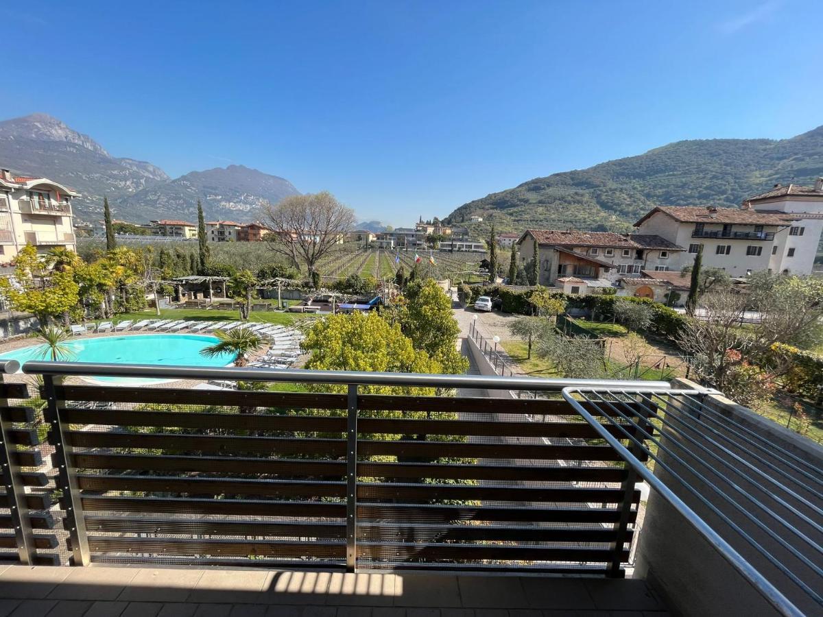 4 Limoni Apartment Resort Riva del Garda Exterior foto