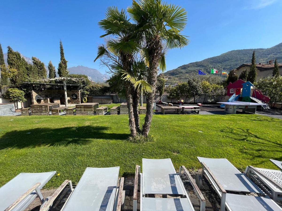 4 Limoni Apartment Resort Riva del Garda Exterior foto